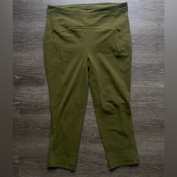 Lululemon Yoga Pants Cropped Olive Green Size 10 - Picture 2 of 6